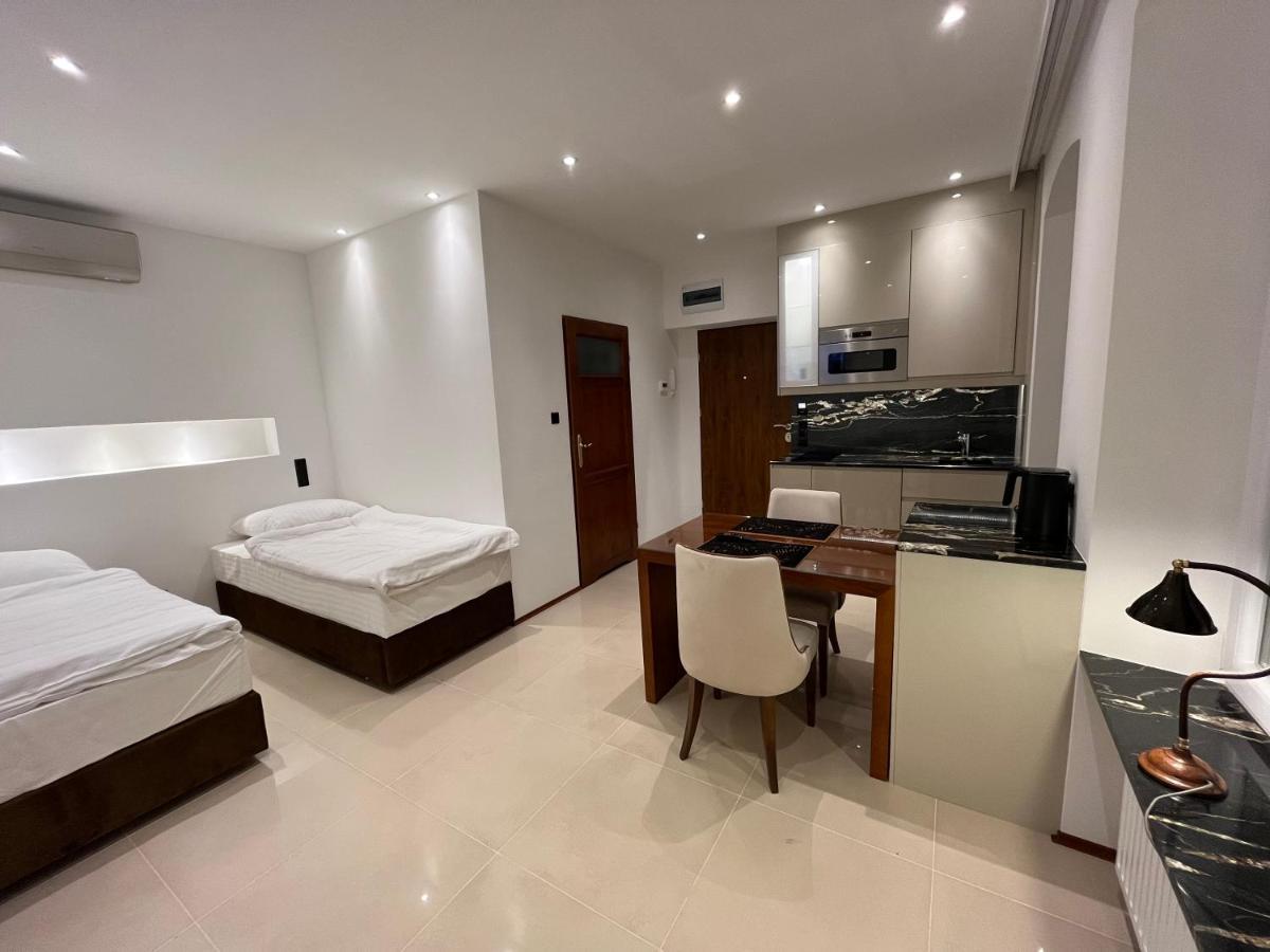 Villa La Val, Apartamenty Валбжих Екстериор снимка