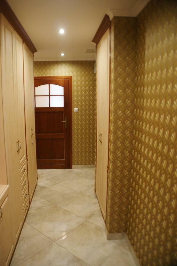 Villa La Val, Apartamenty Валбжих Екстериор снимка