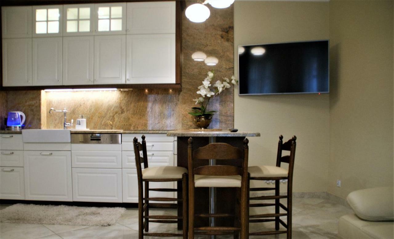 Villa La Val, Apartamenty Валбжих Екстериор снимка